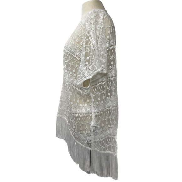 Fringe Kimono Wrap Cardigan White Knit Crochet Lace Gypsy Spell Boho Festival - Picture 4 of 13